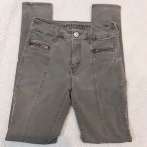 ❗️FINAL PRICE CLOSET CLOSING American Eagle Outfitters Olive Hi Rise Skinny Jean